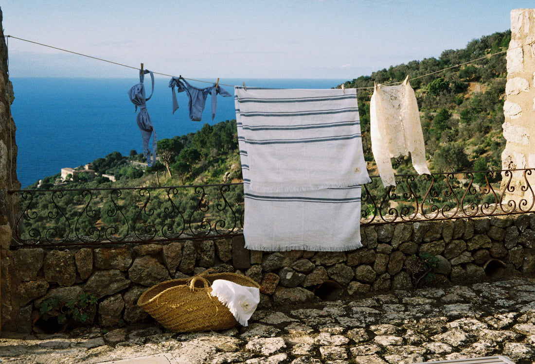 Sun-Kissed Simplicity: GREYMINT's Beach & Travel Essentials for a Sustainable July