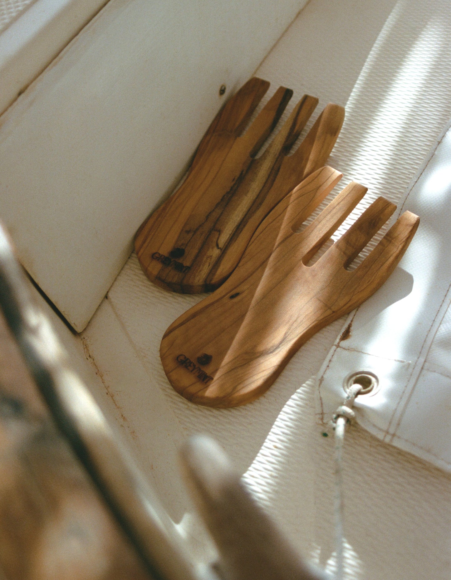 YAYA Olive Wood Salad Tossers