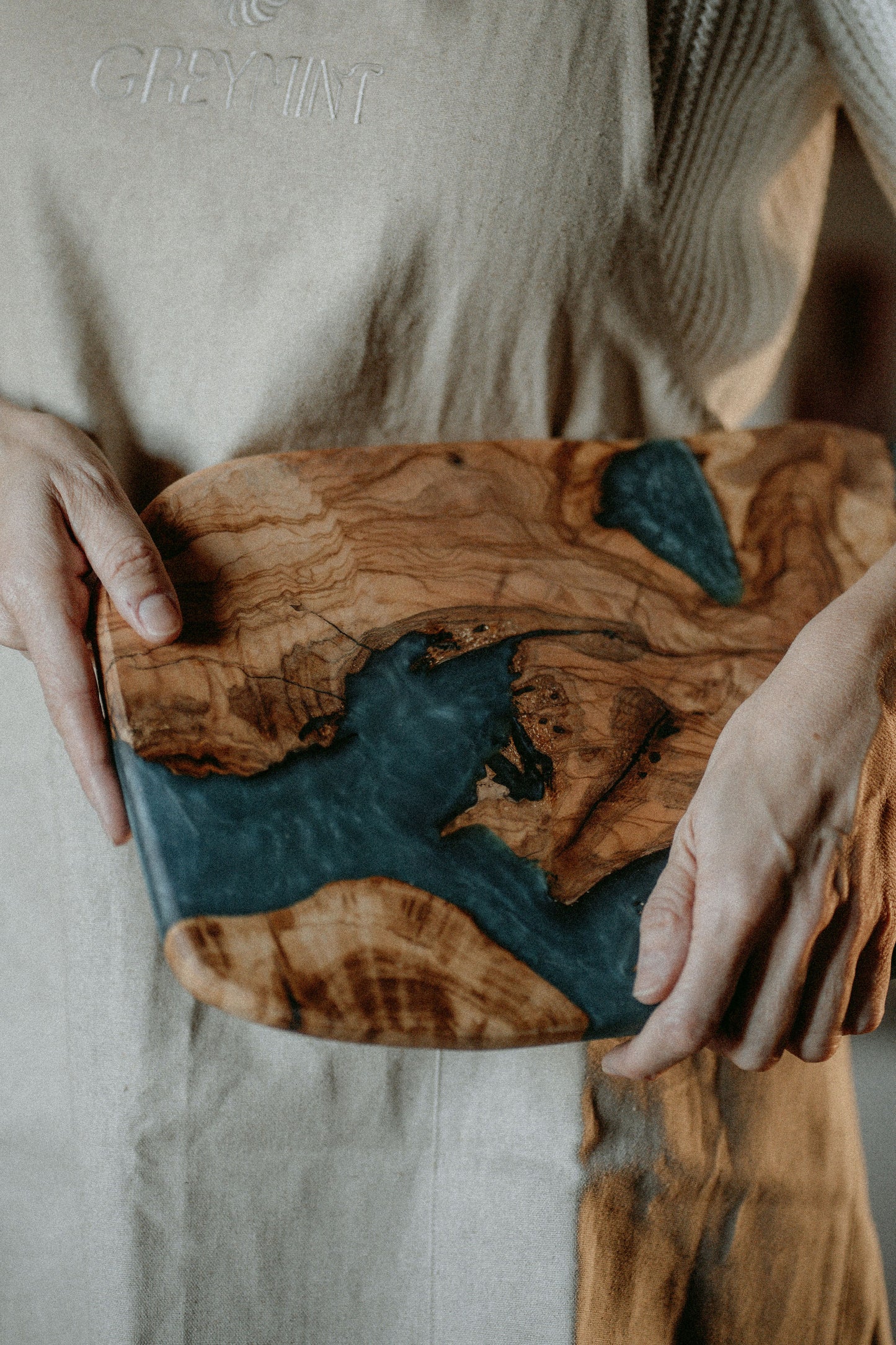 YAYA Olive Wood Board with Blue Resin