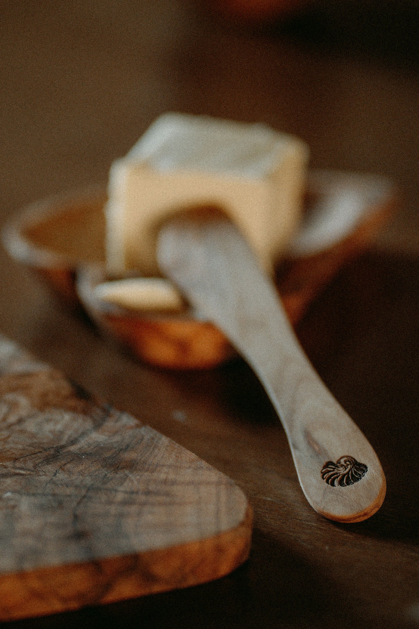 YAYA Olive Wood Butter Knife