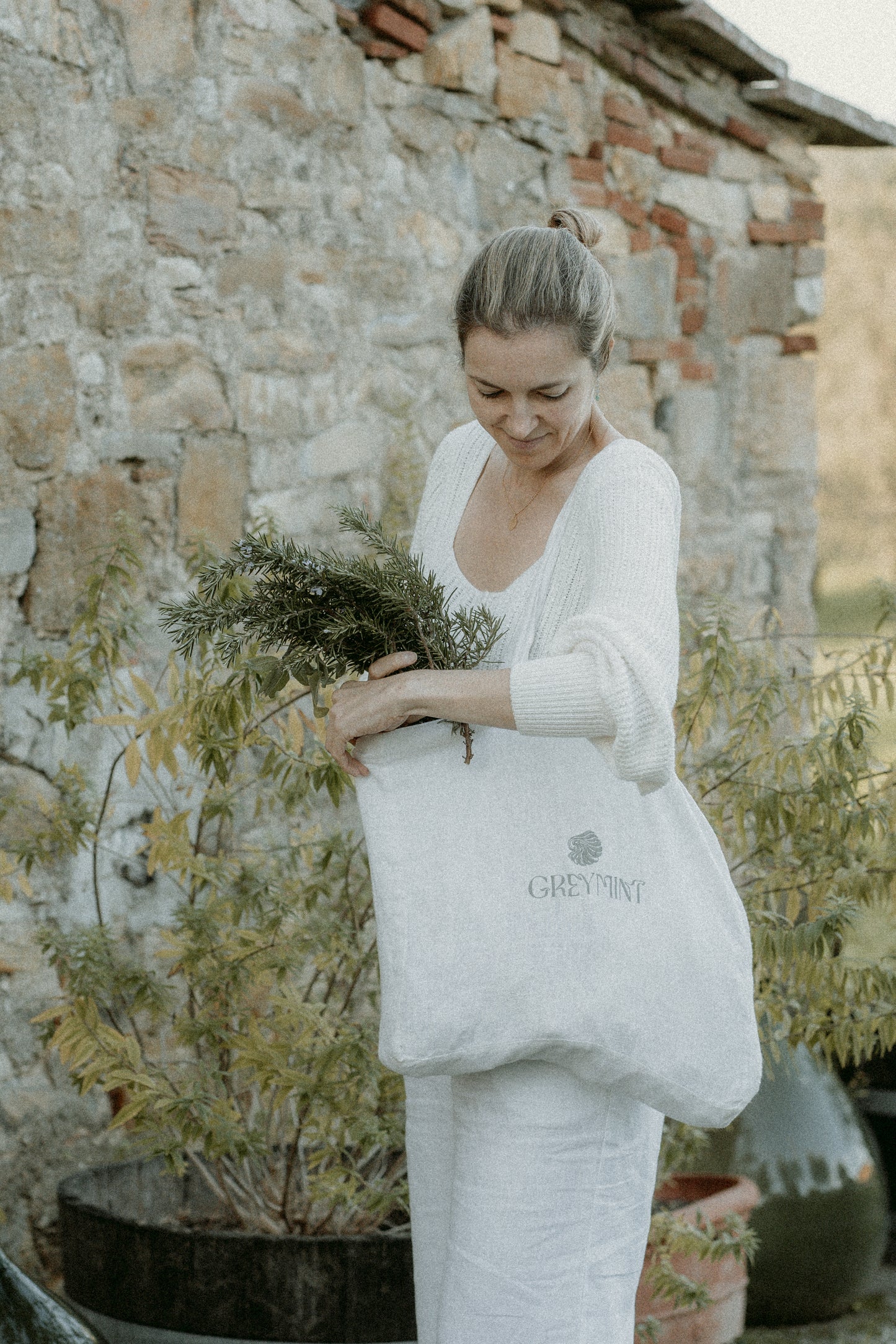 GREYMINT White Linen Tote Bag