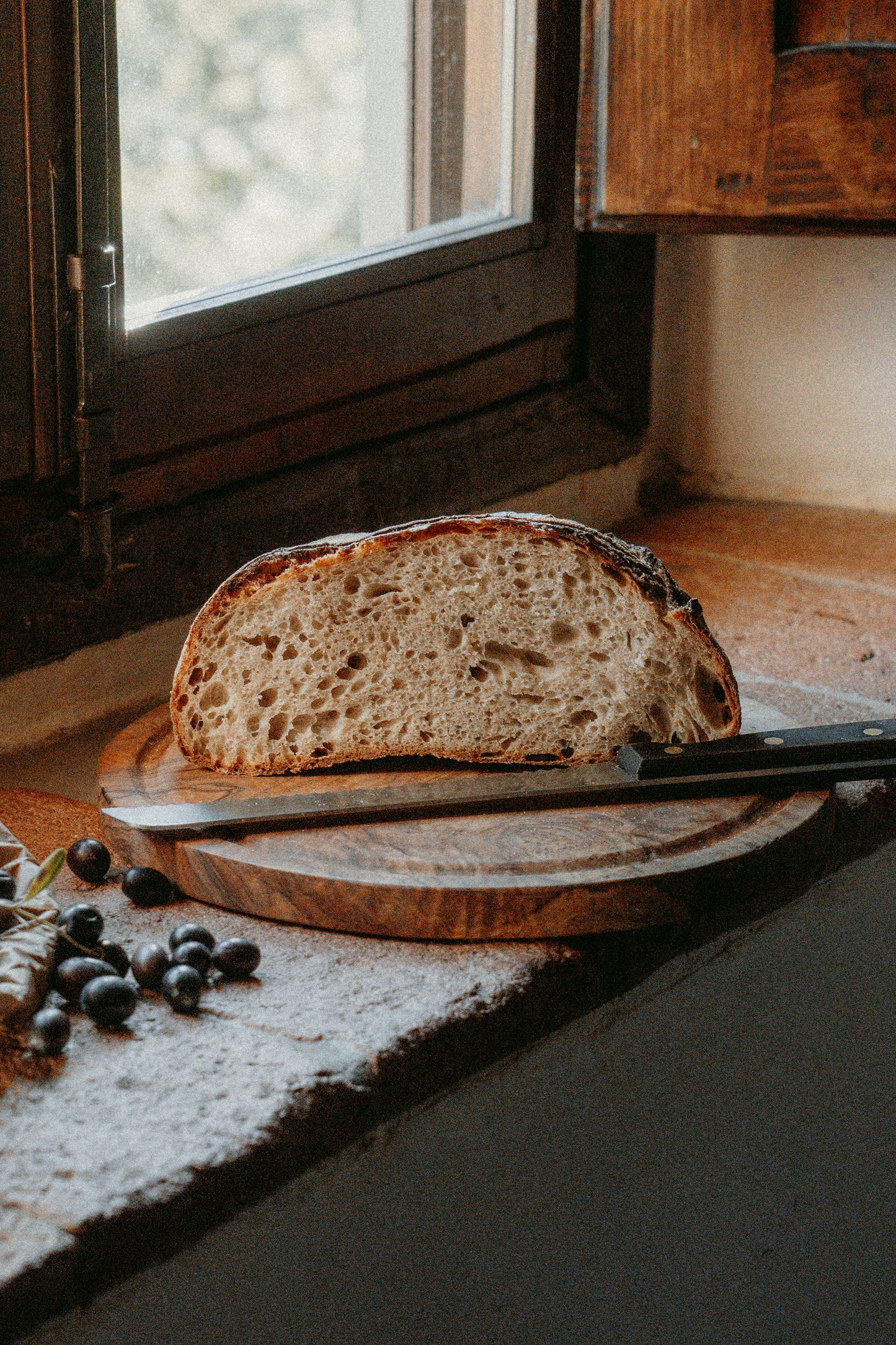 YAYA Olive Wood Round Board