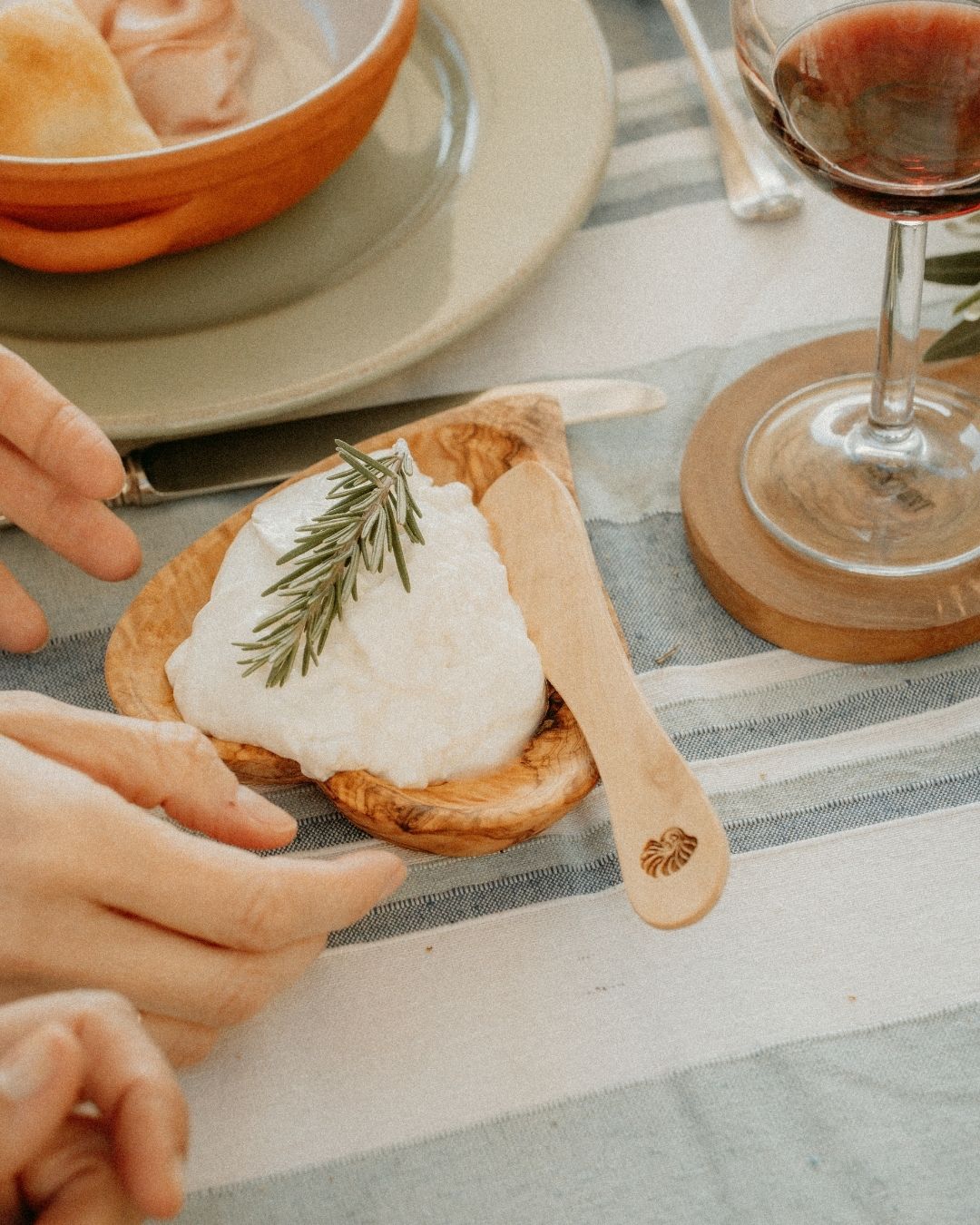 YAYA Olive Wood Butter Knife