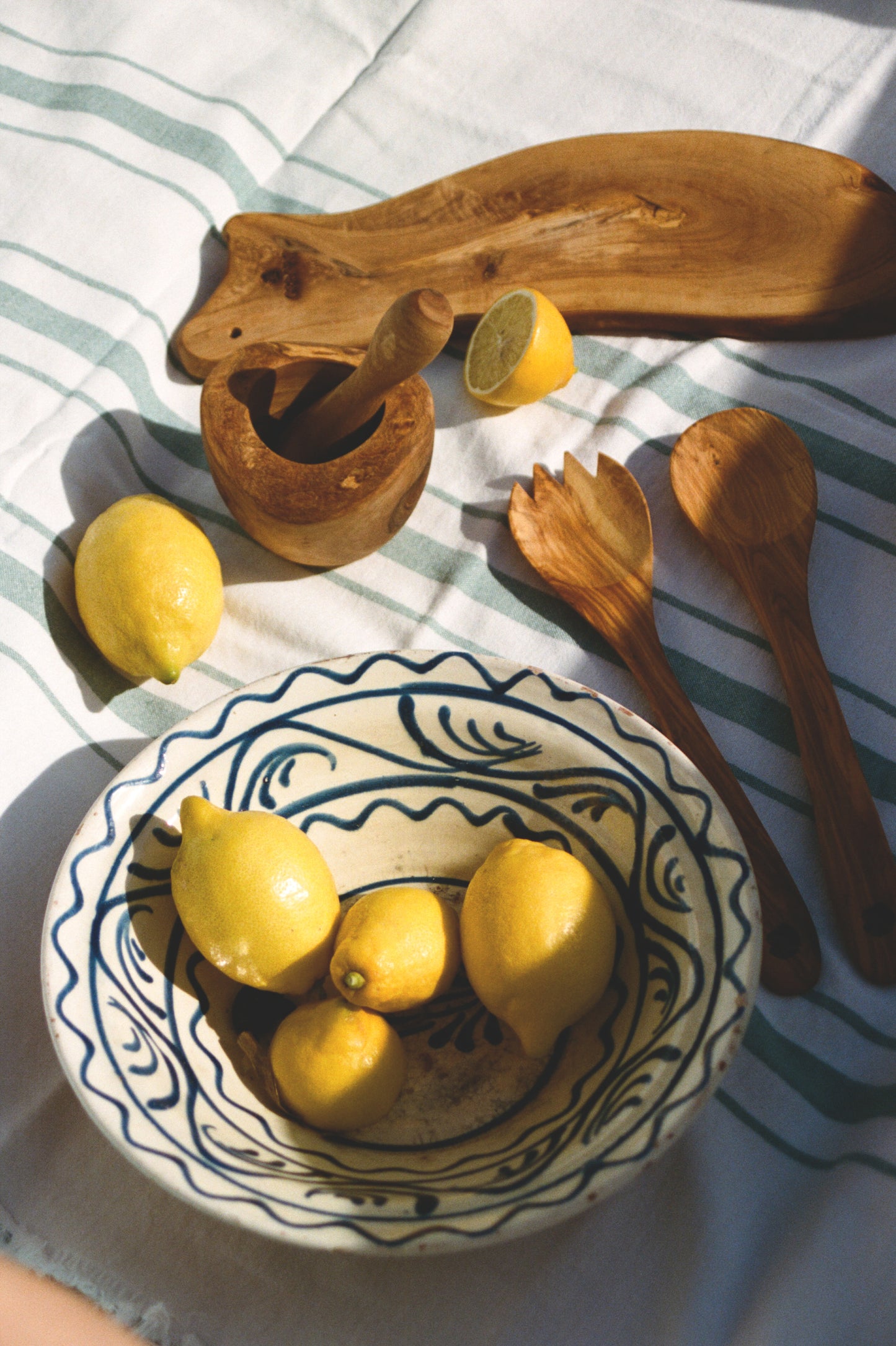 Juego servidor de ensalada en madera de olivo YAYA